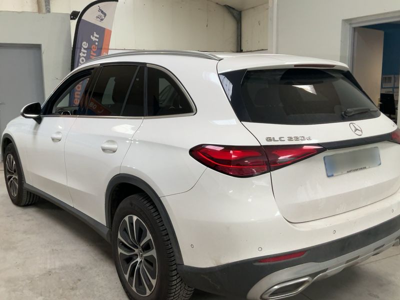 Mercedes-Benz GLC-Klasse GLC 220 d Mild-Hybrid 4Matic Avantgarde — zdjęcie 3