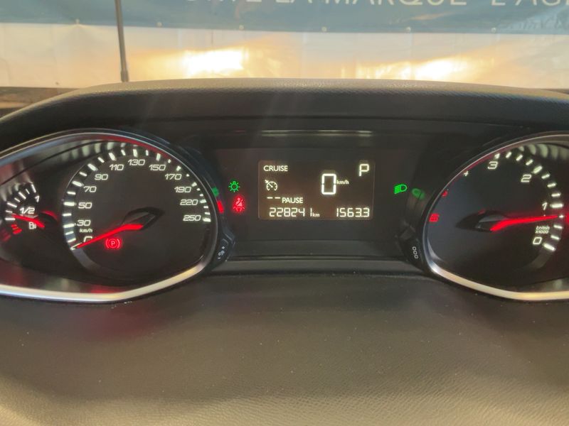 Peugeot 308 1.6 Blue-HDi Style — zdjęcie 13