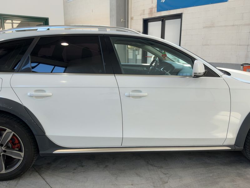 Audi A4 Allroad 3.0 V6 TDI — zdjęcie 7