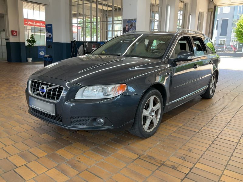 Volvo V70 2.0 D4 Summum 2011 – снимка 1