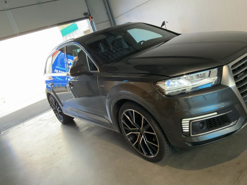 Audi Q7 3.0 TDI e-tron quattro — zdjęcie 8