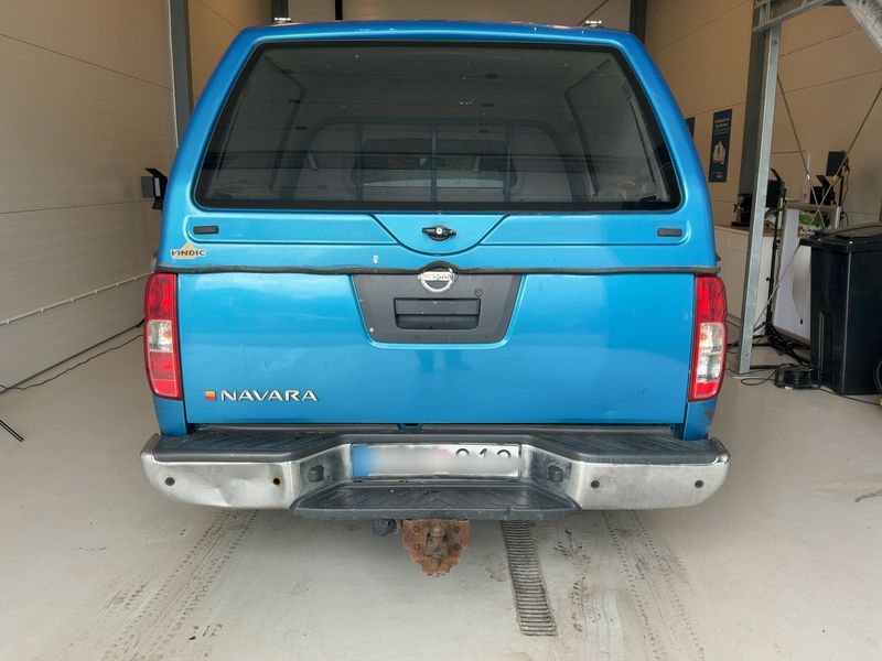 Nissan Navara Pick-up 2.5 dCi King Cab SE 4x4 — zdjęcie 5