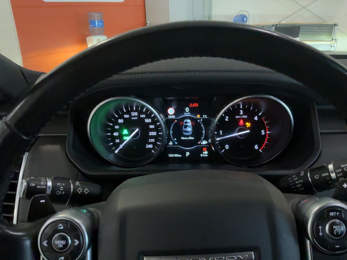Land Rover 2017 — photo 19
