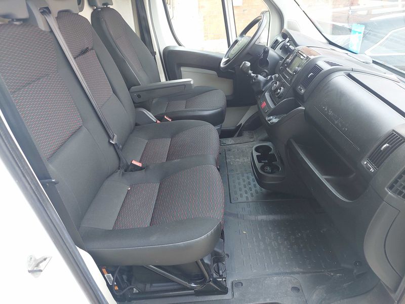 Citroen Jumper 2.0 Blue-HDi 33 L2H2 Business — zdjęcie 10
