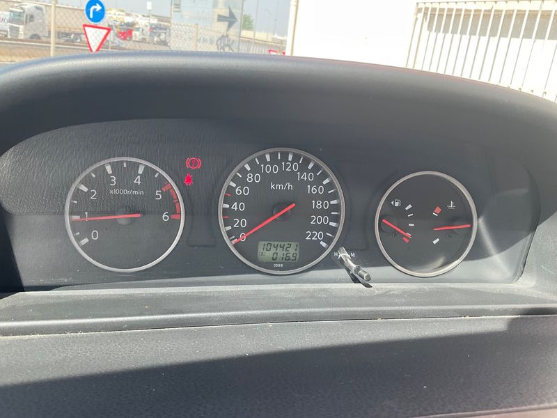 Nissan X-Trail 2.2 dCi Comfort — zdjęcie 13