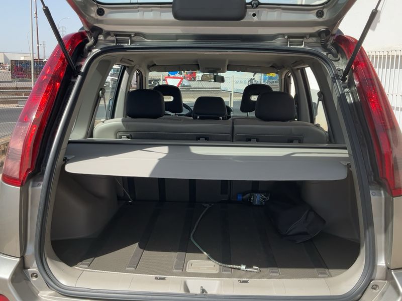 Nissan X-Trail 2.2 dCi Comfort — zdjęcie 10