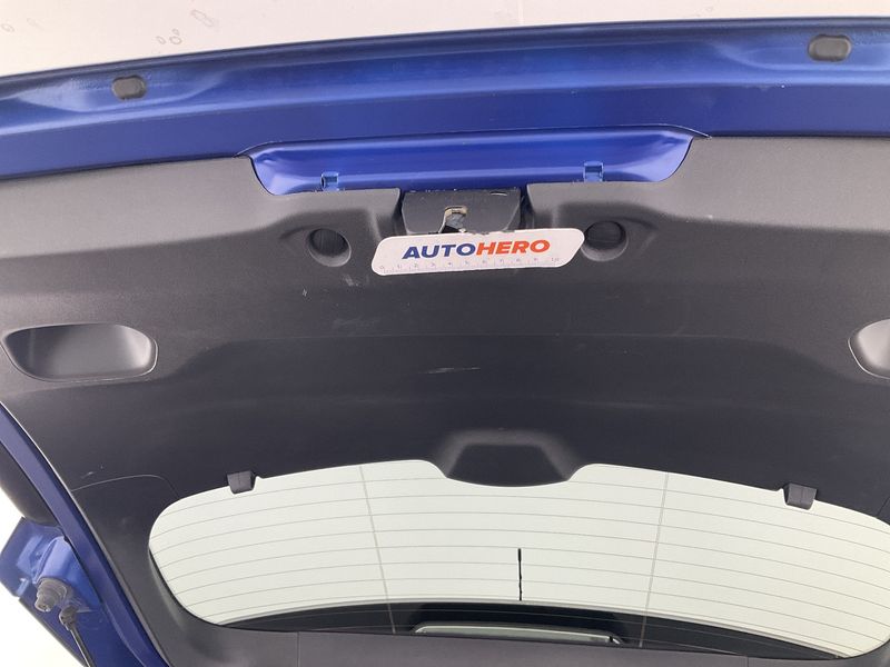 Peugeot 2008 1.2 PureTech Allure 2019 – снимка 33