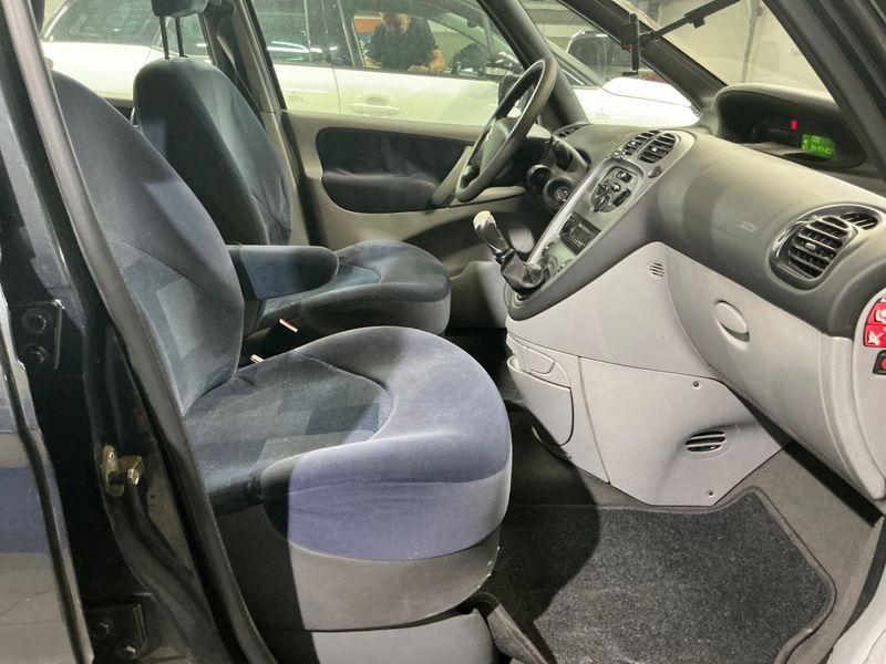 Citroen Xsara Picasso 1.6 — zdjęcie 3