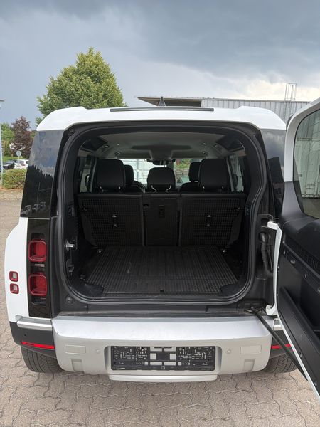 Land Rover Defender D250 Mild-Hybrid 110 S — zdjęcie 9