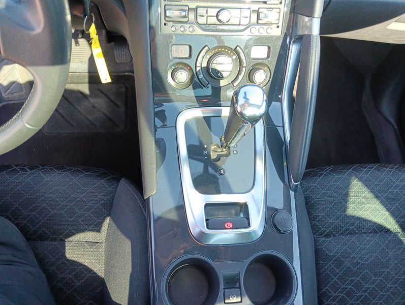 Peugeot 3008 1.6 e-HDi Professional Line 2014 – снимка 21