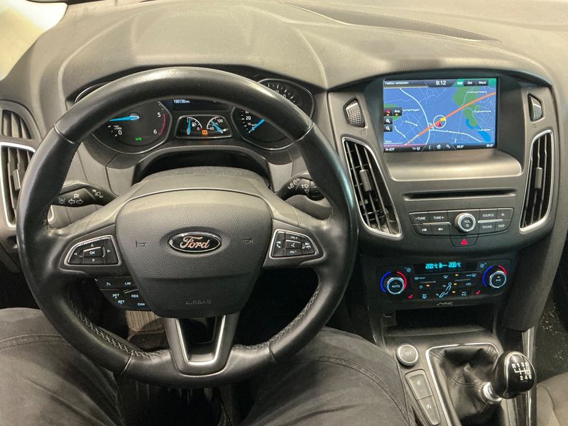 Ford Focus 2.0 TDCi Titanium — zdjęcie 12