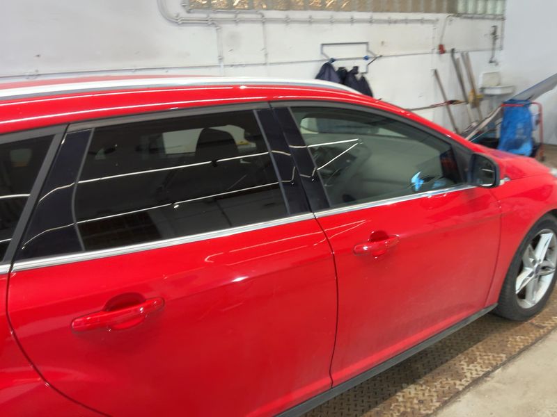 Ford Focus 2.0 TDCi Titanium — zdjęcie 7