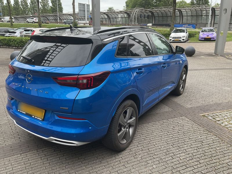 Opel Grandland X 1.6 Plug-in Hybrid Business Elegance — zdjęcie 6