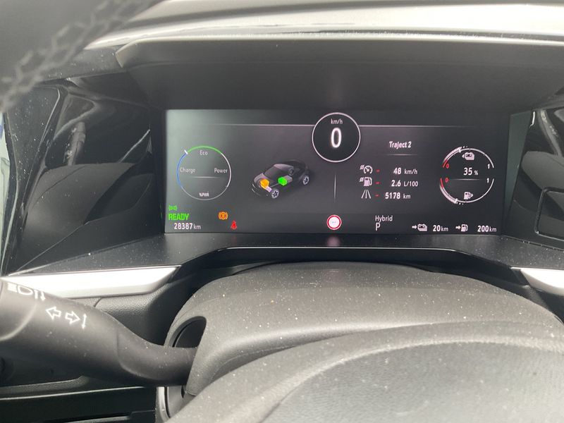 Opel Grandland X 1.6 Plug-in Hybrid Business Elegance — zdjęcie 13