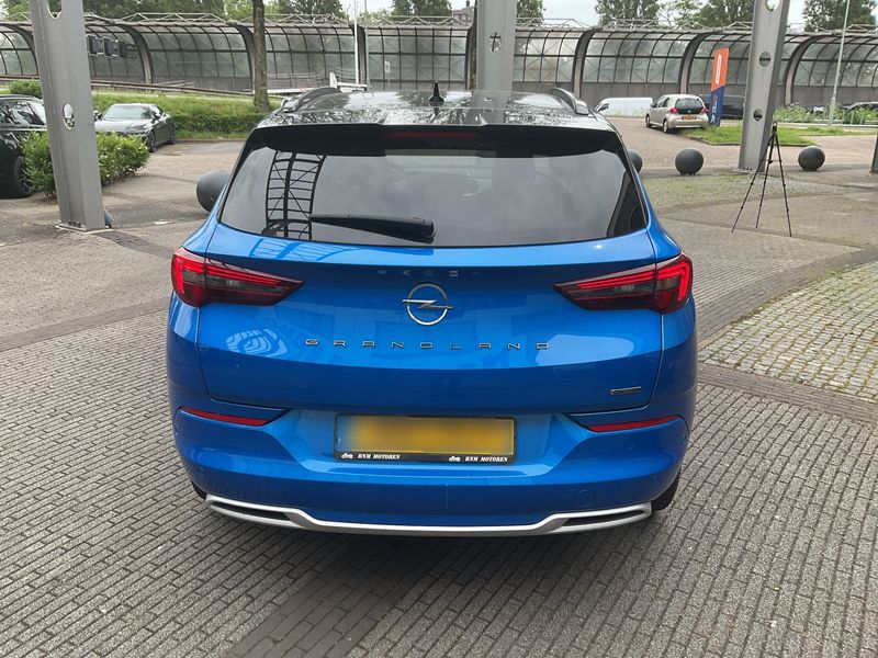 Opel Grandland X 1.6 Plug-in Hybrid Business Elegance — zdjęcie 5