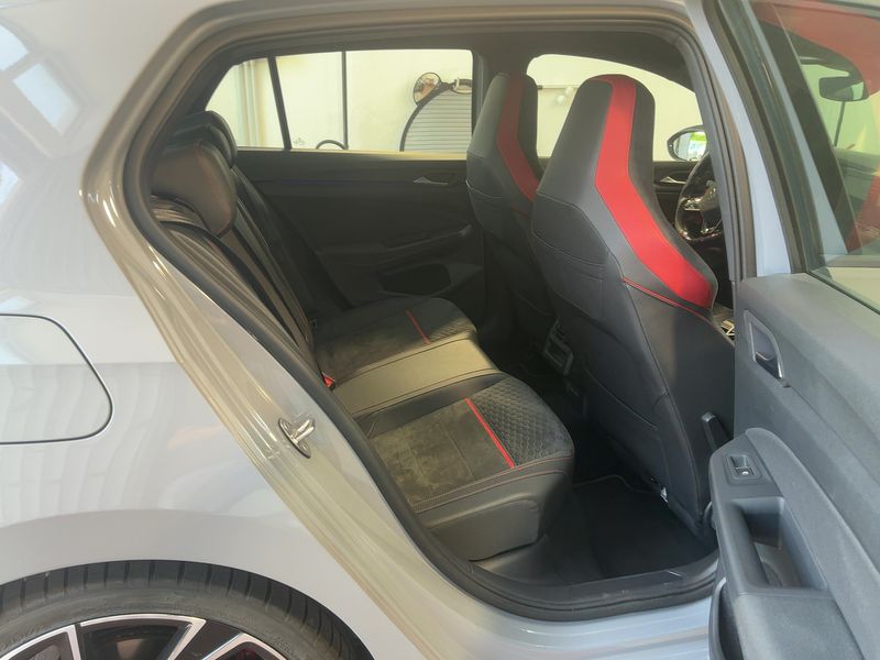 Volkswagen Golf VIII 2.0 TSI GTI Clubsport 2021 – снимка 19