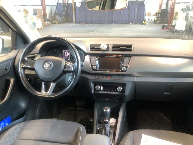 Skoda Fabia 1.2 TSI Style — zdjęcie 12