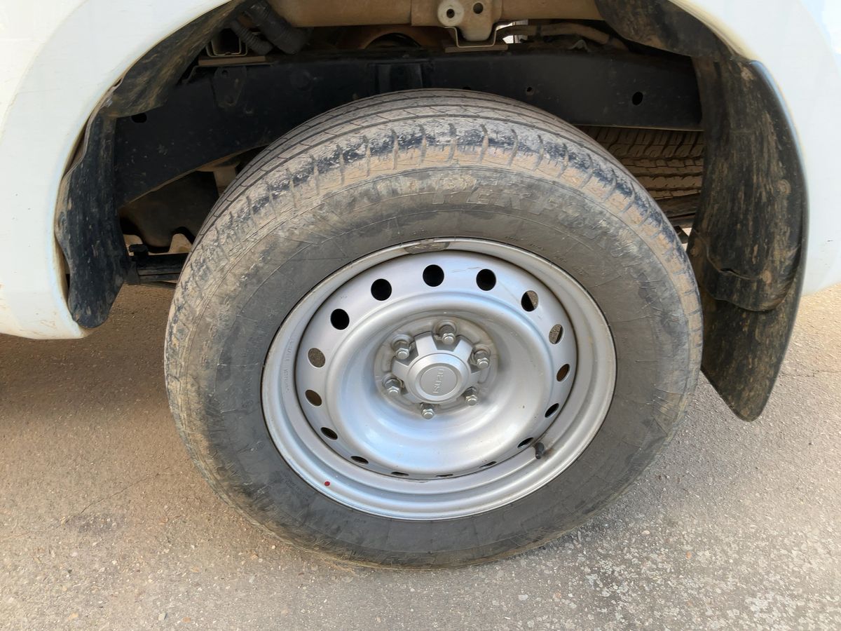 Isuzu D-MAX 2023 — photo 6