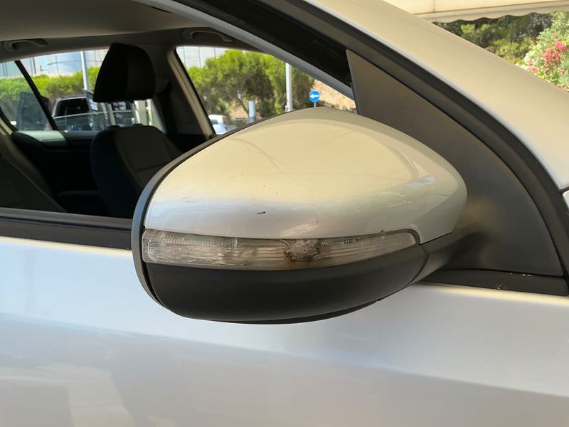 Volkswagen Golf VI 1.6 TDI Comfortline 2010 – снимка 21