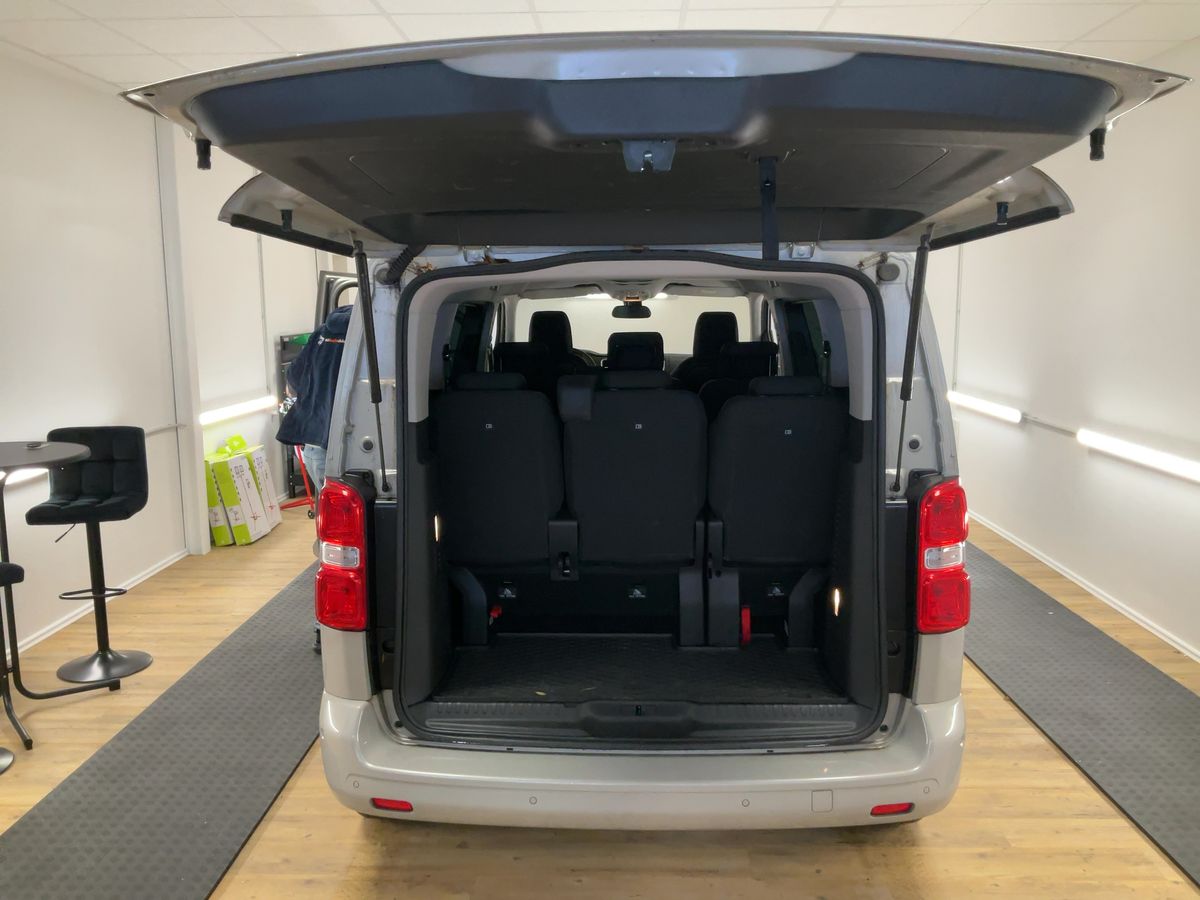 Opel Zafira 2021 — photo 16