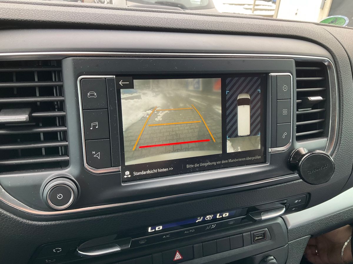 Opel Zafira 2021 — photo 34