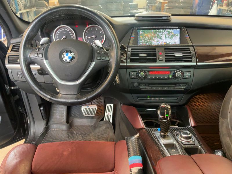 BMW X6 xDrive 50i — zdjęcie 12