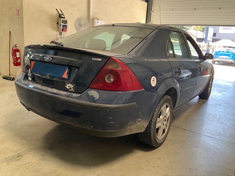 Ford Mondeo 2.0 TDCi Trend — zdjęcie 2
