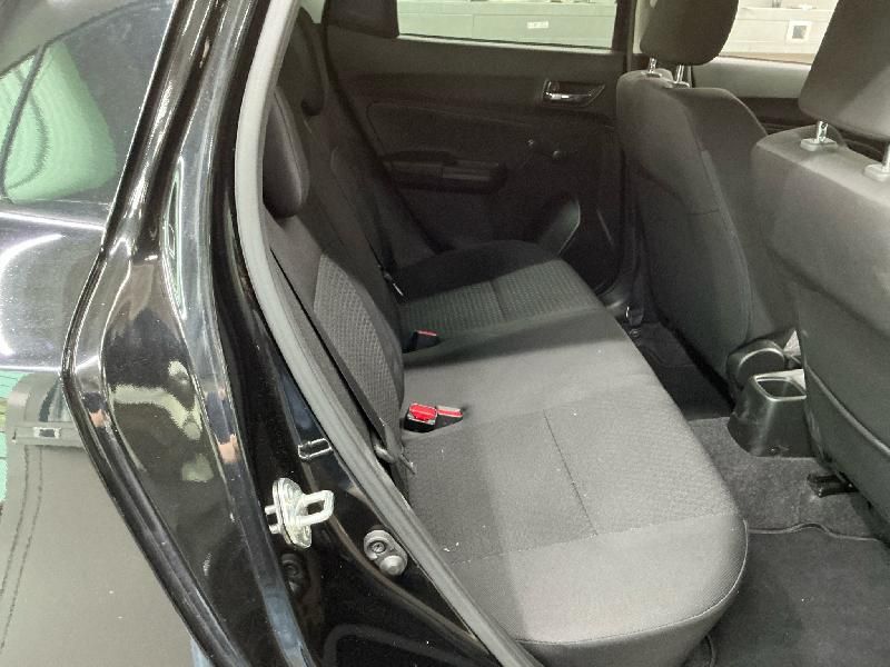 Suzuki Swift 1.0 BoosterJet Comfort — zdjęcie 6