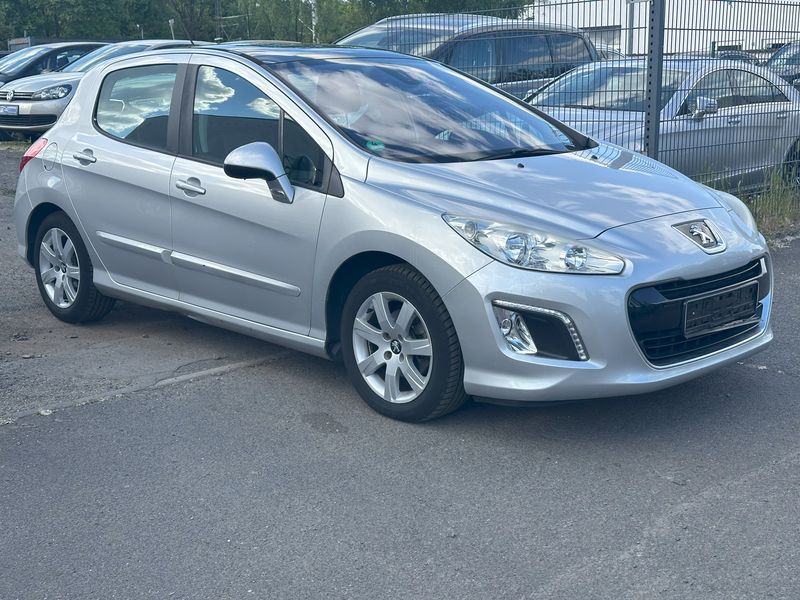 Peugeot 308 1.6 Active — zdjęcie 13