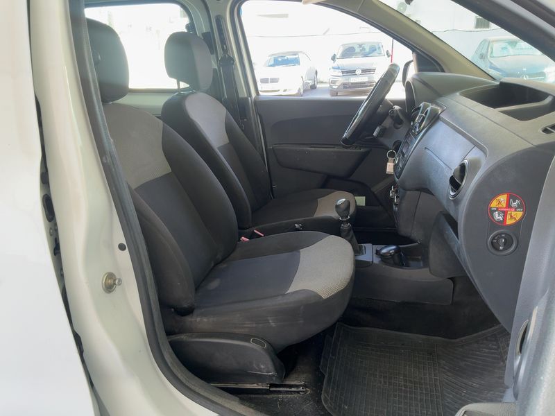 Dacia Dokker 1.5 dCi Essential — zdjęcie 11