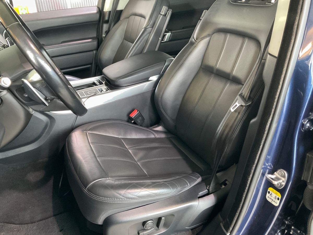 Land Rover 2019 — photo 36