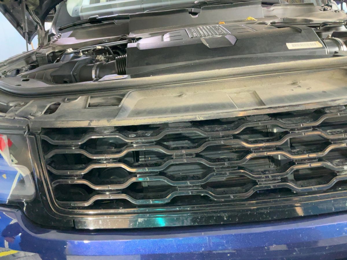 Land Rover 2019 — photo 24
