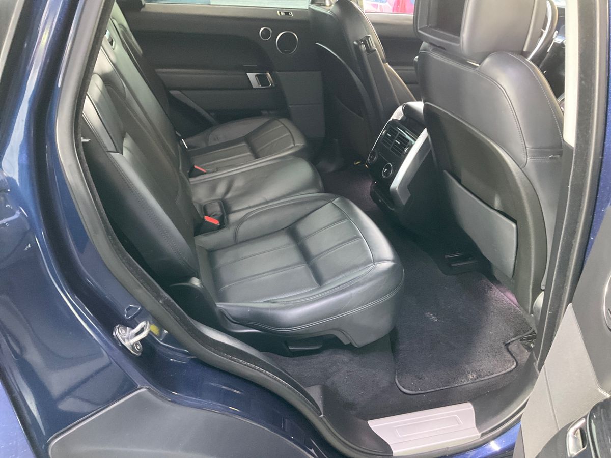 Land Rover 2019 — photo 34