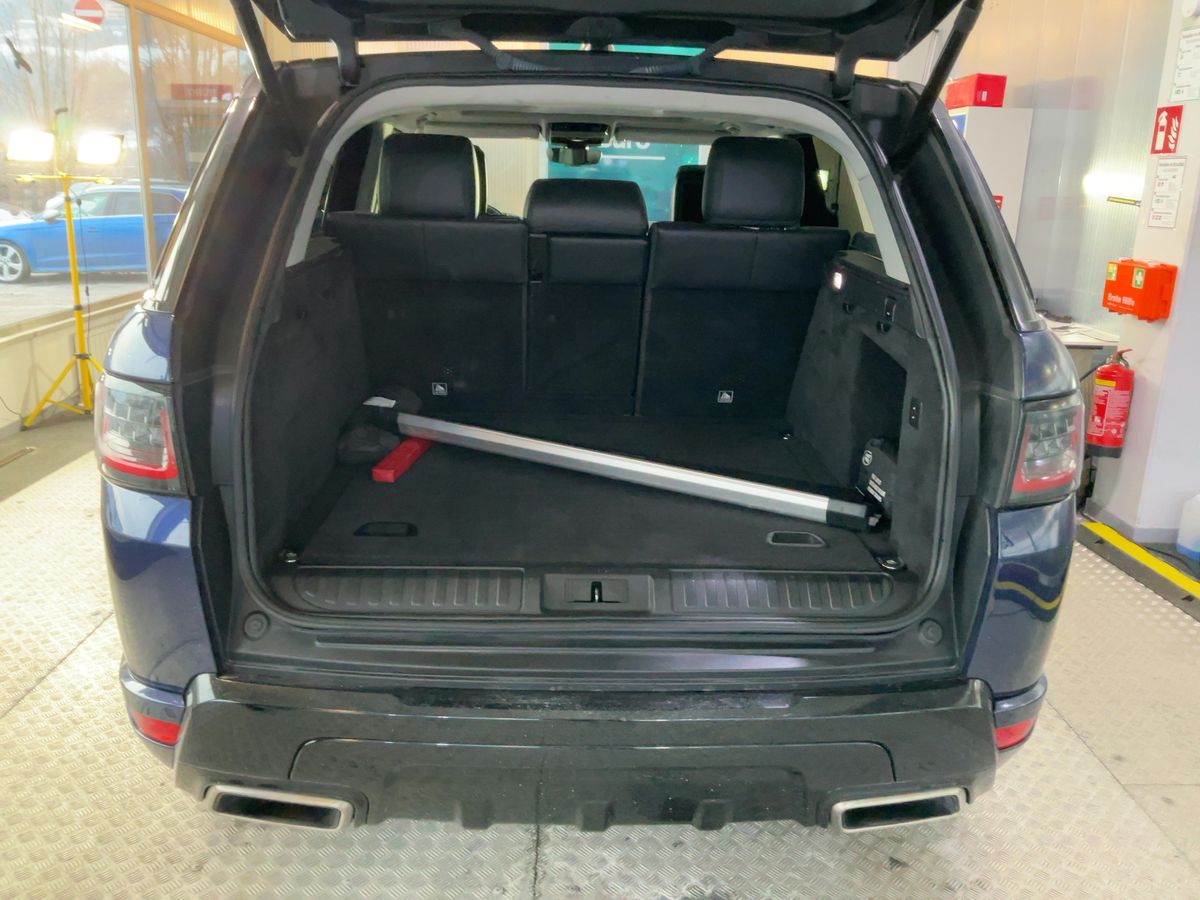 Land Rover 2019 — photo 17