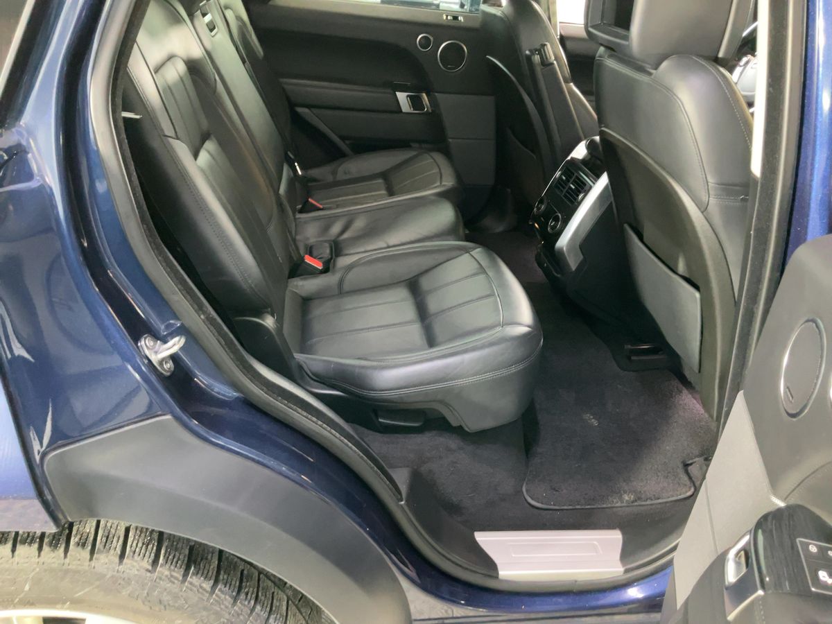 Land Rover 2019 — photo 21