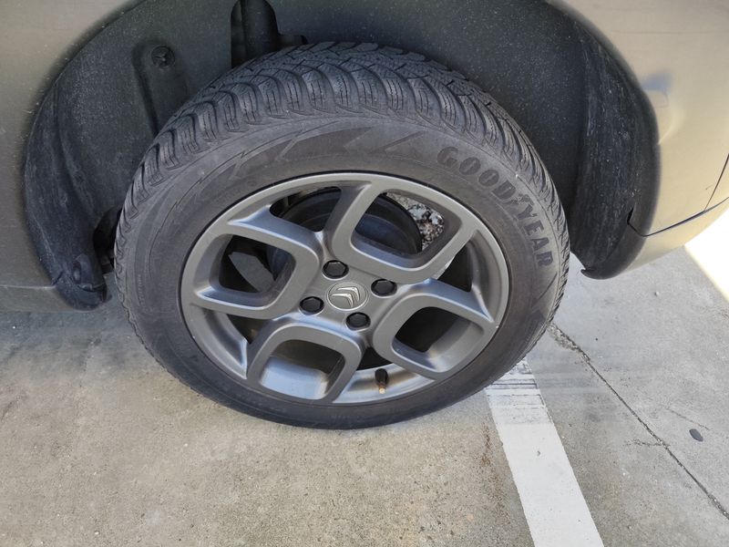 Citroen C4 Cactus 1.6 Blue-HDi Business Class — zdjęcie 23