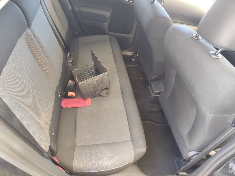 Citroen C4 Cactus 1.6 Blue-HDi Business Class — zdjęcie 14