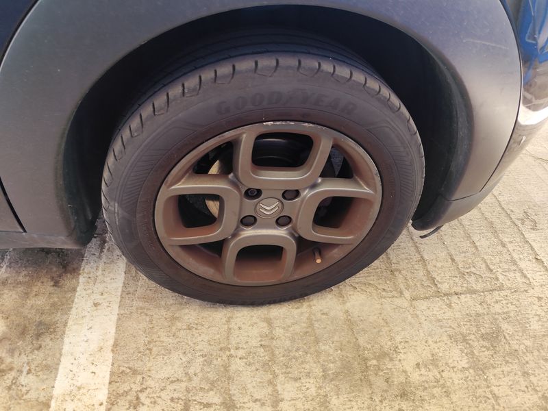 Citroen C4 Cactus 1.6 Blue-HDi Business Class — zdjęcie 24
