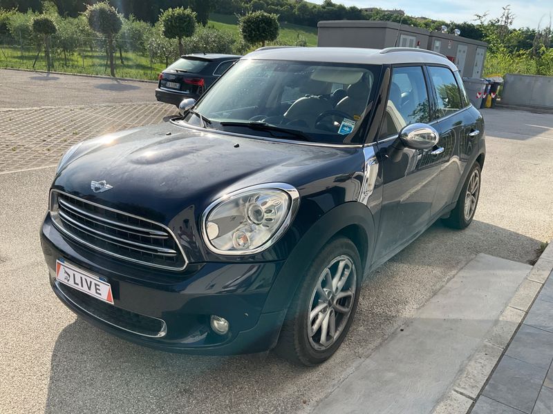 MINI Countryman Cooper D — zdjęcie 1