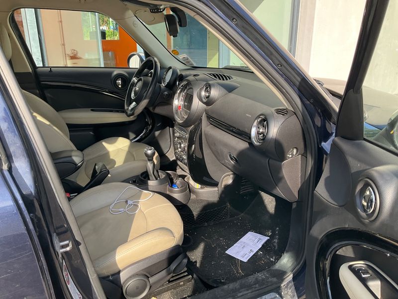 MINI Countryman Cooper D — zdjęcie 3