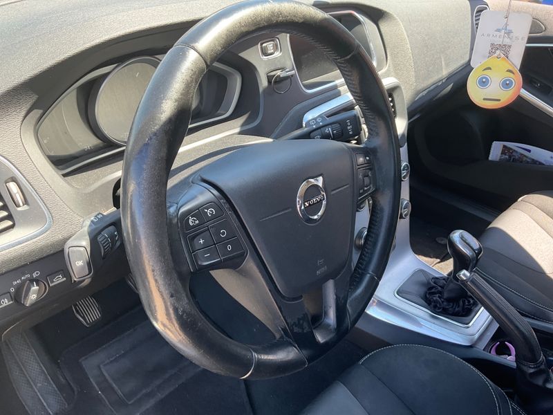 Volvo V40 2.0 D2 Kinetic 2016 – снимка 27