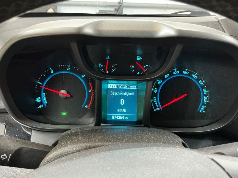 Chevrolet Orlando 2.0 Diesel LTZ — zdjęcie 13