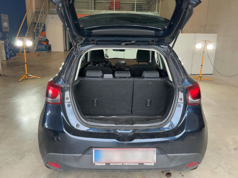 Mazda 2 1.5 Challenge — zdjęcie 10