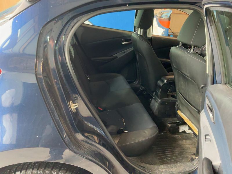 Mazda 2 1.5 Challenge — zdjęcie 14