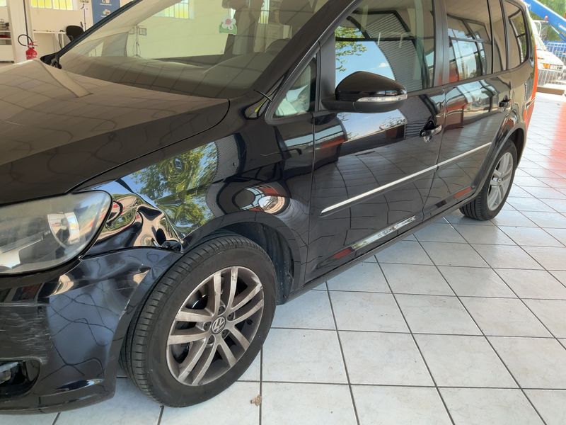 Volkswagen Touran 2.0 TDI Highline — zdjęcie 2