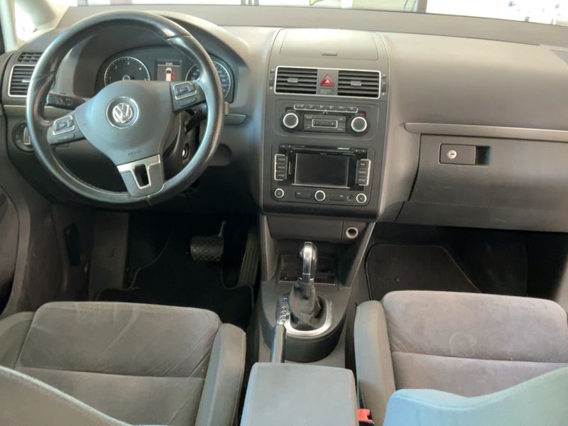 Volkswagen Touran 2.0 TDI Highline — zdjęcie 12
