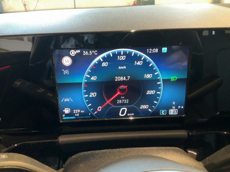 Mercedes-Benz GLA-Klasse GLA 200 Progressive — zdjęcie 13