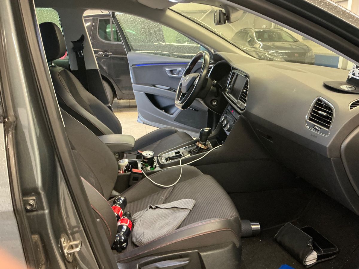 Seat Leon 2018 — photo 18