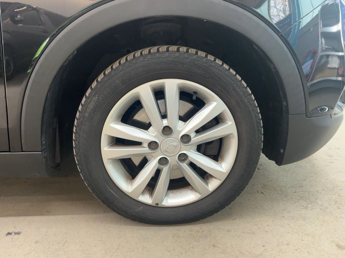 Ssangyong Tivoli 2018 — photo 12