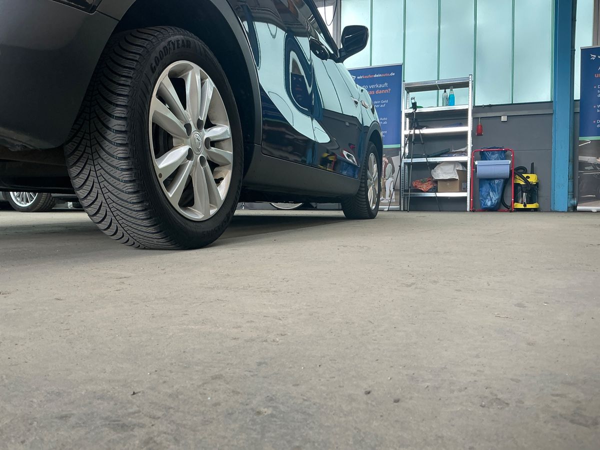 Ssangyong Tivoli 2018 — photo 34
